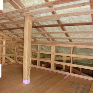 小屋裏